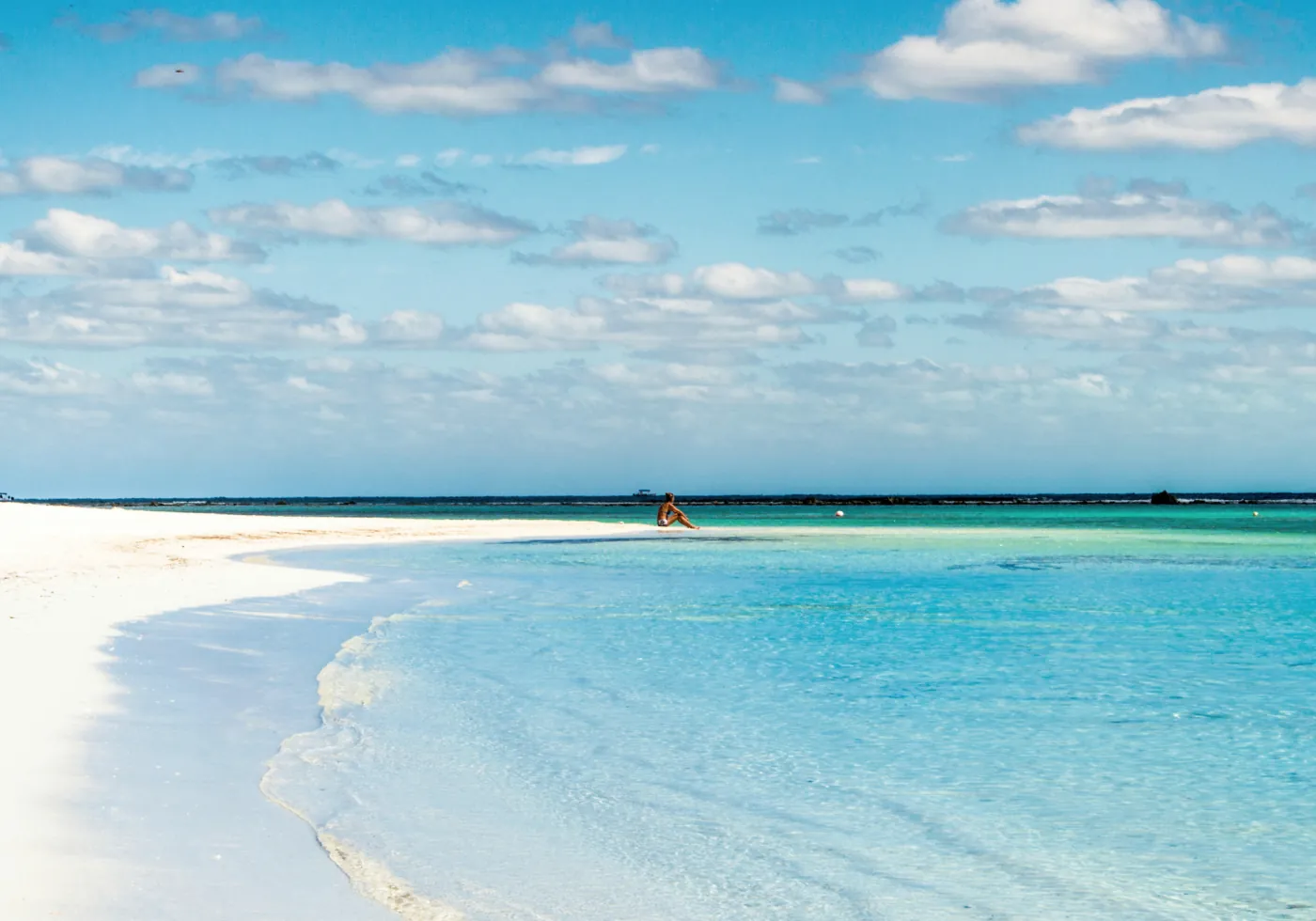 Beach and shallow waters at Mahahual, with the reef in the distance